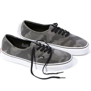 Vans | Limited Edition Authentic Sneaker (unisex)